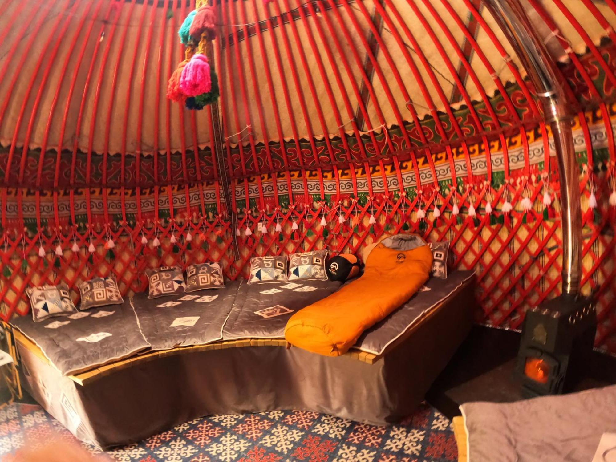 Mine Hostel Dzhergalan Jyrgalan Extérieur photo